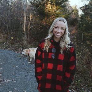 Meet your Posher, Nicole